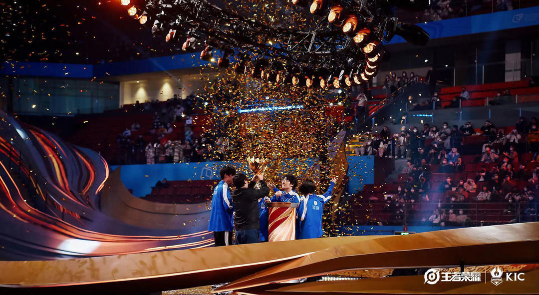 济南RW侠小A（杨荣鑫）专访：加强团队配合与状态调整，全力冲击季后赛